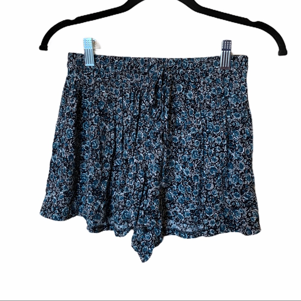 American eagle floral flowy shorts size XS